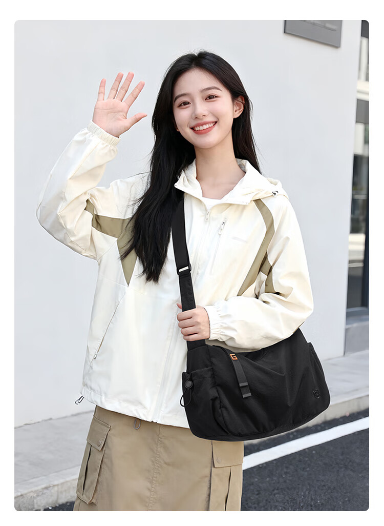 GOLF Women's Casual Single Shoulder Crossbody Bag Lightweight iPad Phone Bag Waterproof Outdoor Sports Backpack Earphone Bag 3