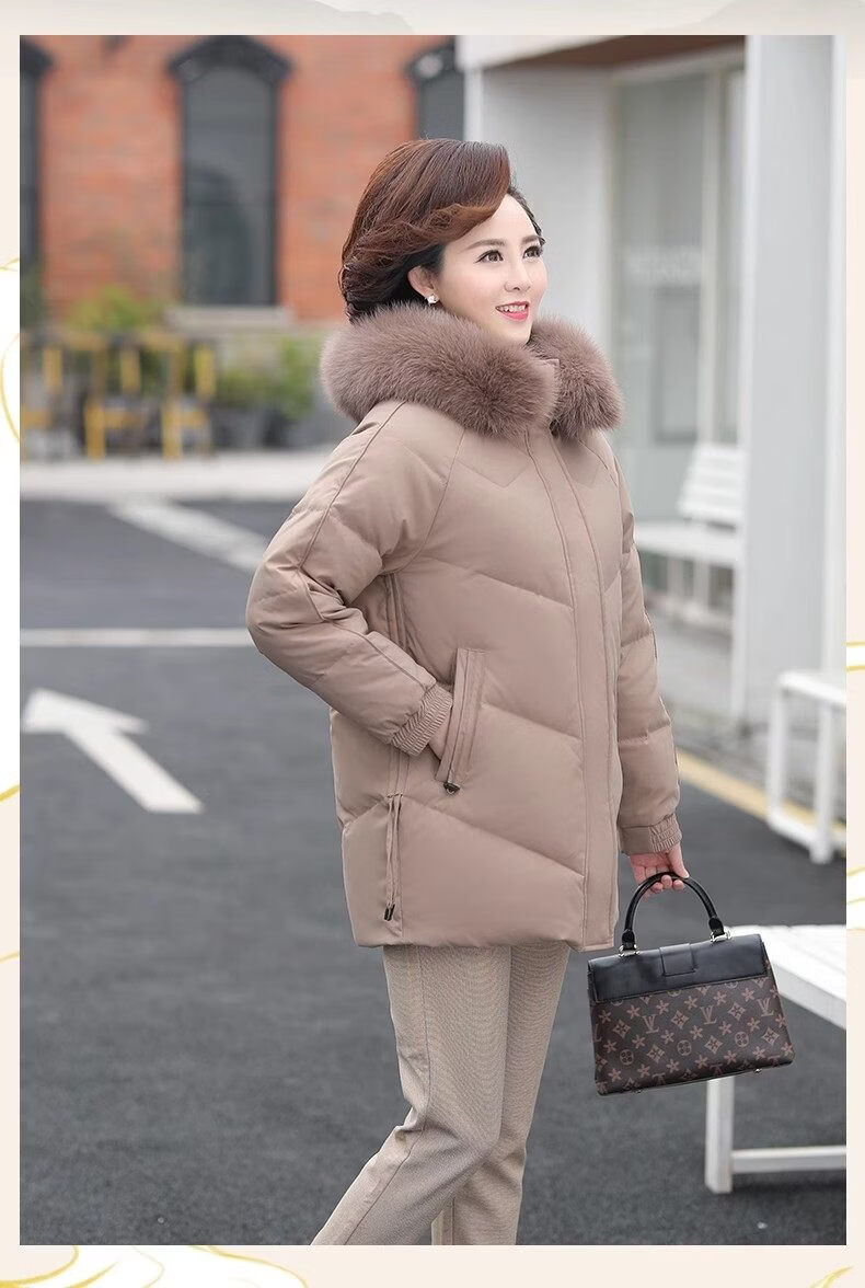 Qiufuluo Women's Winter Down Jacket with Genuine Fox Fur High-End Coat Middle-Aged and Elderly Fashionable Warm Clothing for 50s and 60s 15