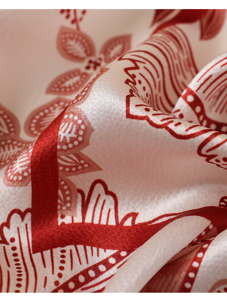 Hodo 100% Mulberry Silk Scarf for Women, Square Silk Shawl, Practical Gift for Loved Ones, Gift Box Packaging 9