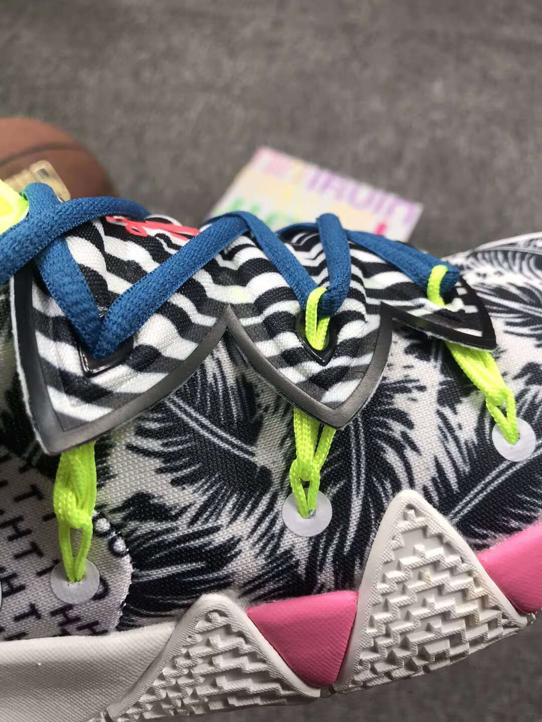 欧文合体篮球鞋男鞋黑蓝刺绣大眼欧文6代南海岸战靴 欧文6迷彩紫 36