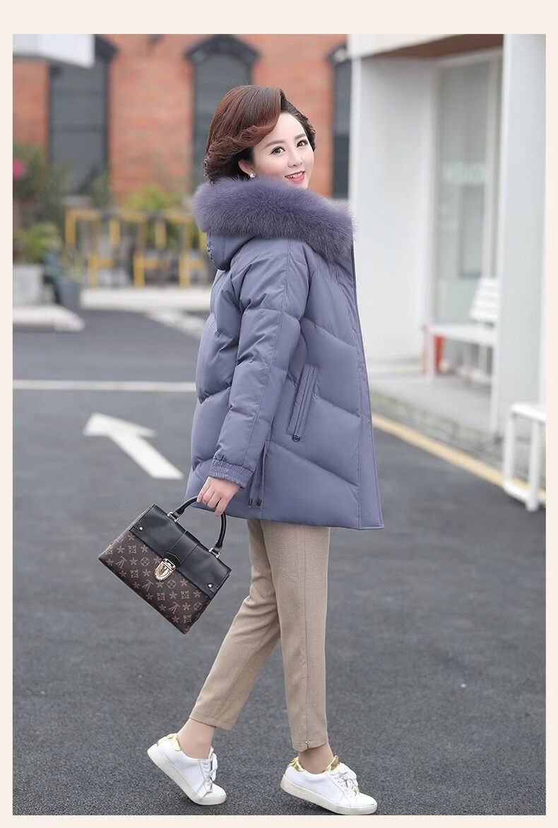 Qiufuluo Women's Winter Down Jacket with Genuine Fox Fur High-End Coat Middle-Aged and Elderly Fashionable Warm Clothing for 50s and 60s 17