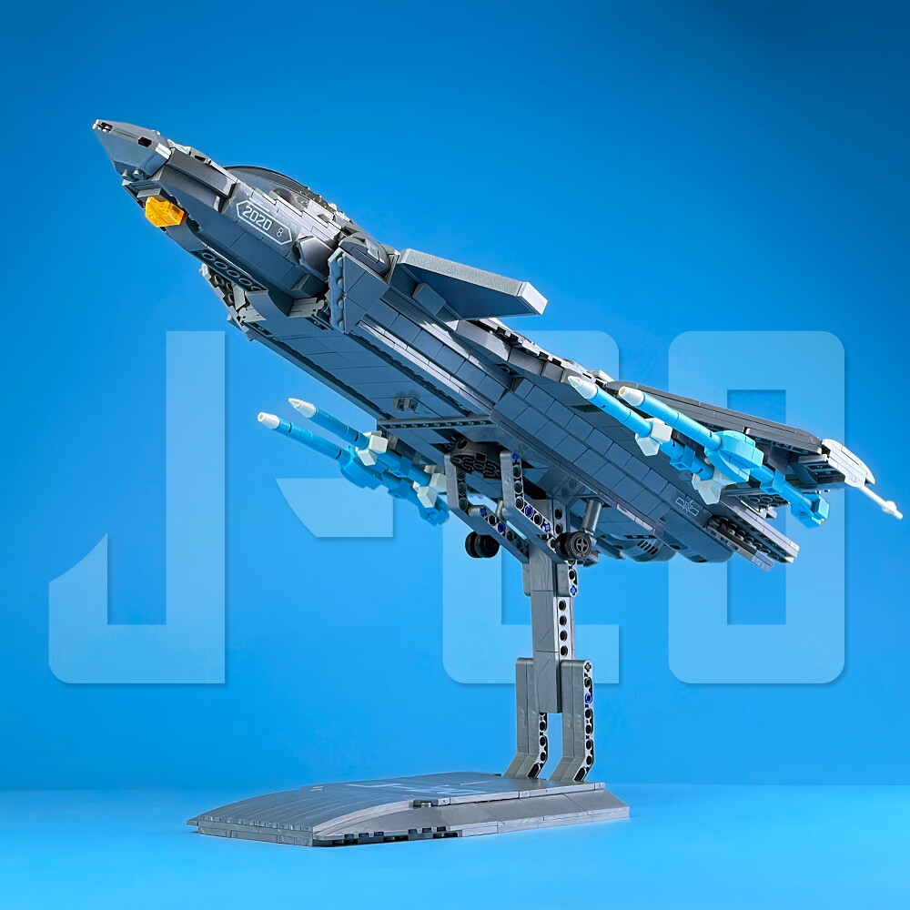 b2轰炸机积木兼容合体鱼鹰战斗机b2轰炸机隐形攻击机拼装飞机玩具模型