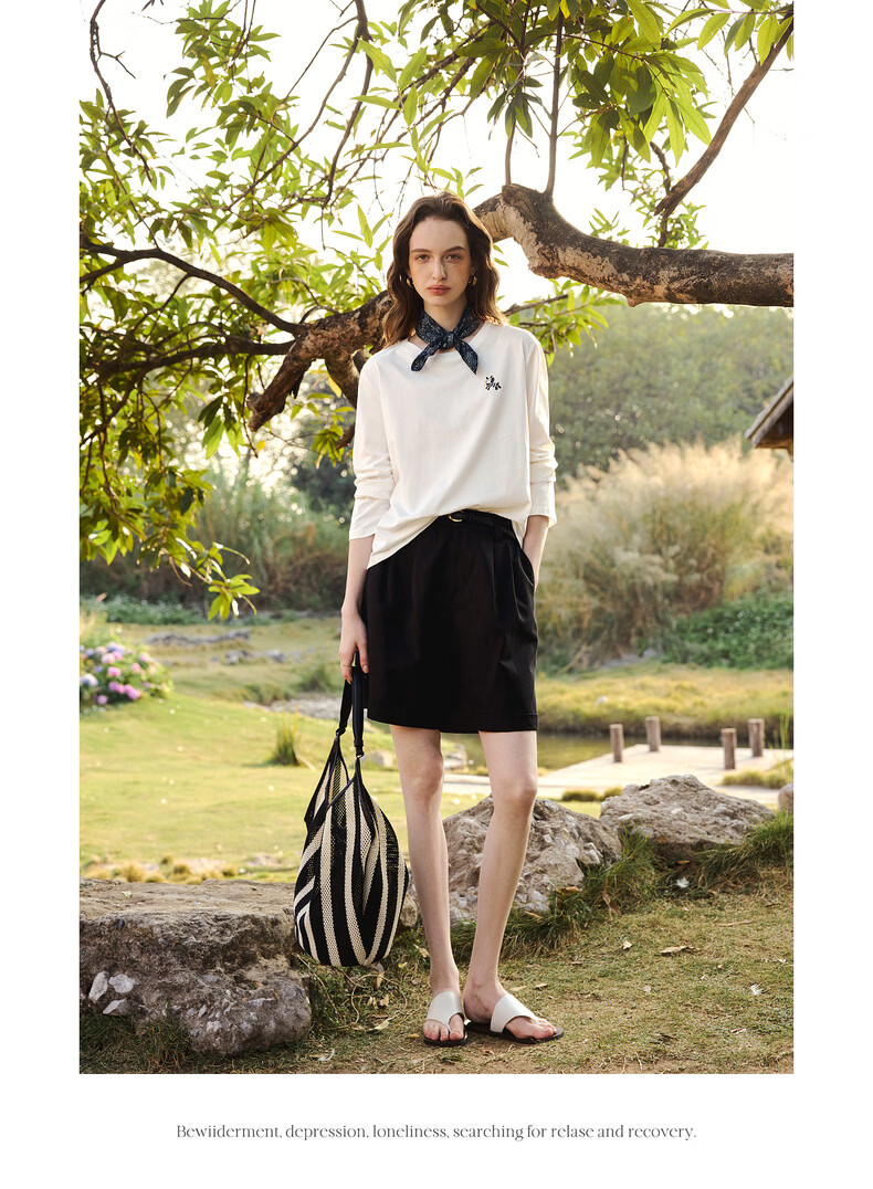 Olrain Simple Color-Block Pony Embroidery Casual Long Sleeve T-Shirt Women Spring Pure Cotton Crew Neck Top Off-White S 18