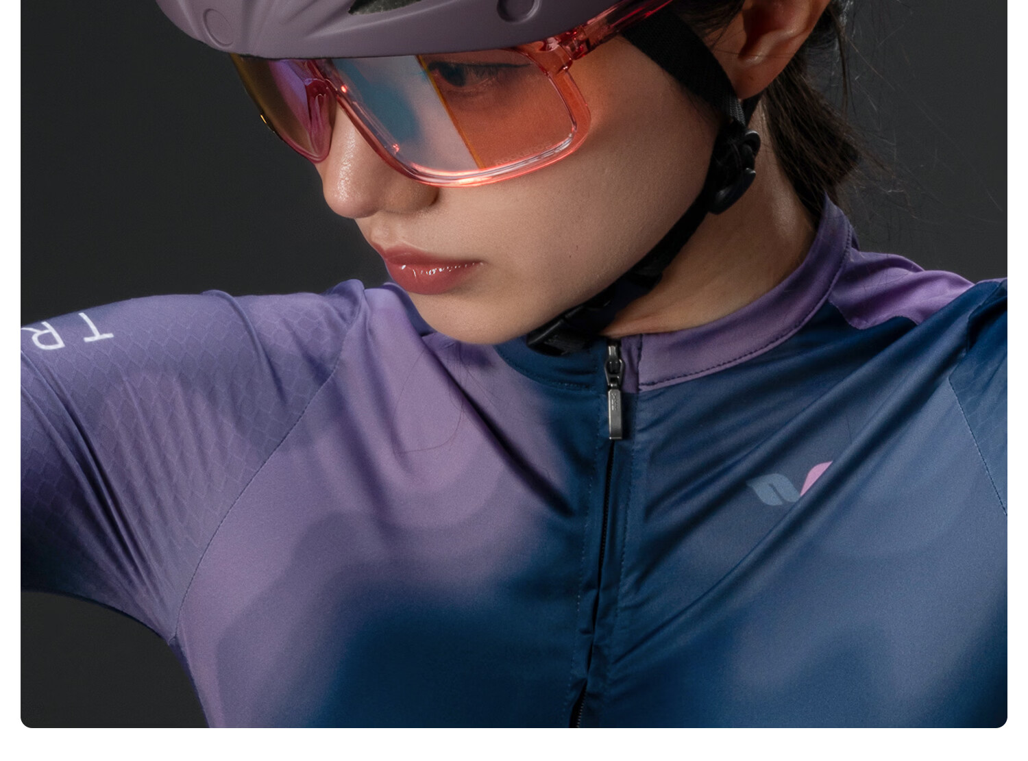 Rockbros Bicycle Helmet with Visor Integrated Road Mountain Bike Safety Helmet Unisex Petal L 24