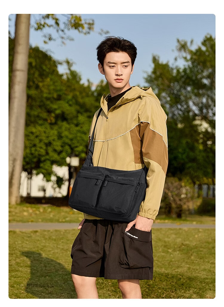 GOLF Crossbody Bag Women's Casual Shoulder Bag Unisex Phone iPad Waterproof Bag Women's Bag 38 Women's Day Gift 18