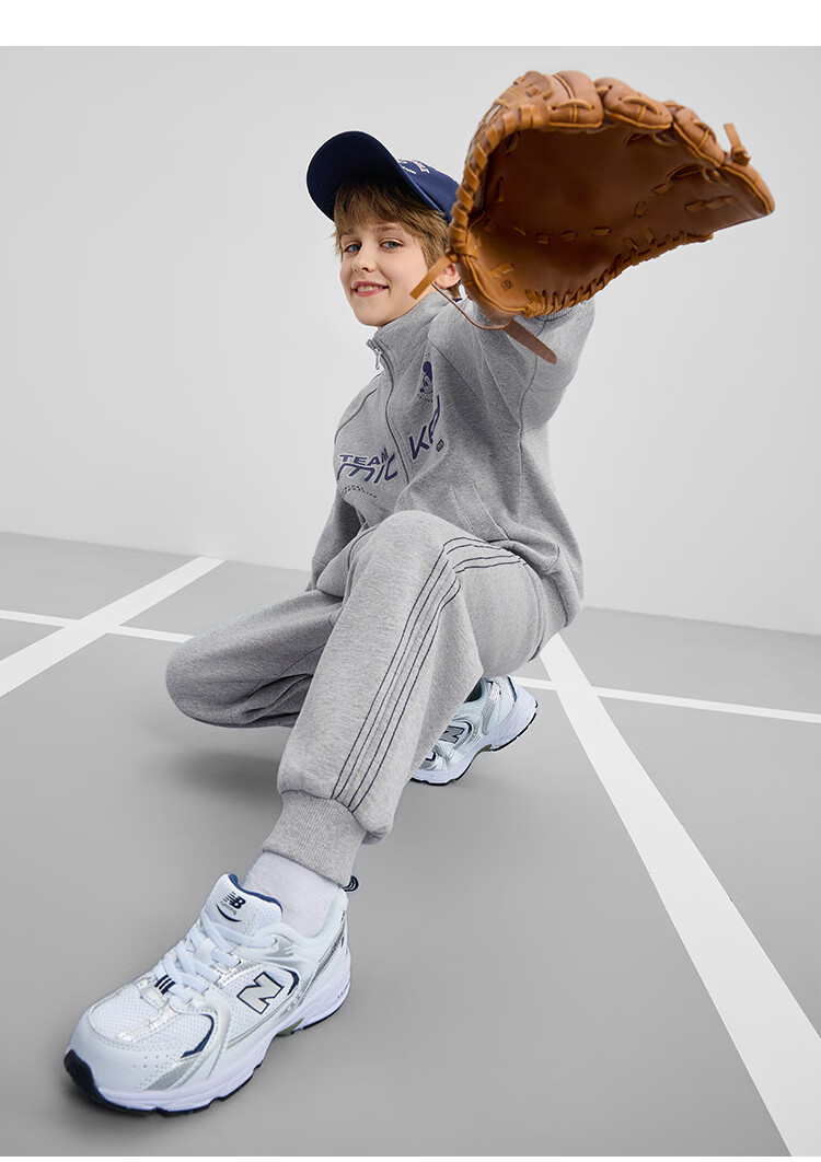 Disney Kids Set Boys and Girls 2026 Spring New Knit Sports Sweatshirt Two-Piece Trendy Cool for Older Children 16