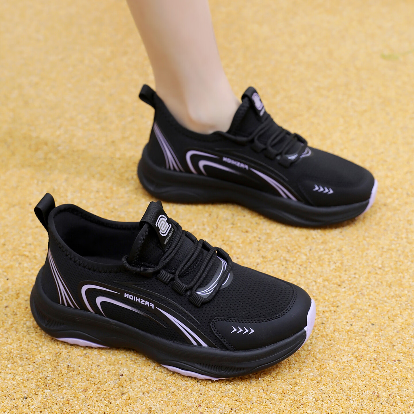 BURUIJING Old Beijing Cloth Shoes Women's Casual Soft Sole Comfortable Mom Sports Shoes 61166 Black Size 35 10