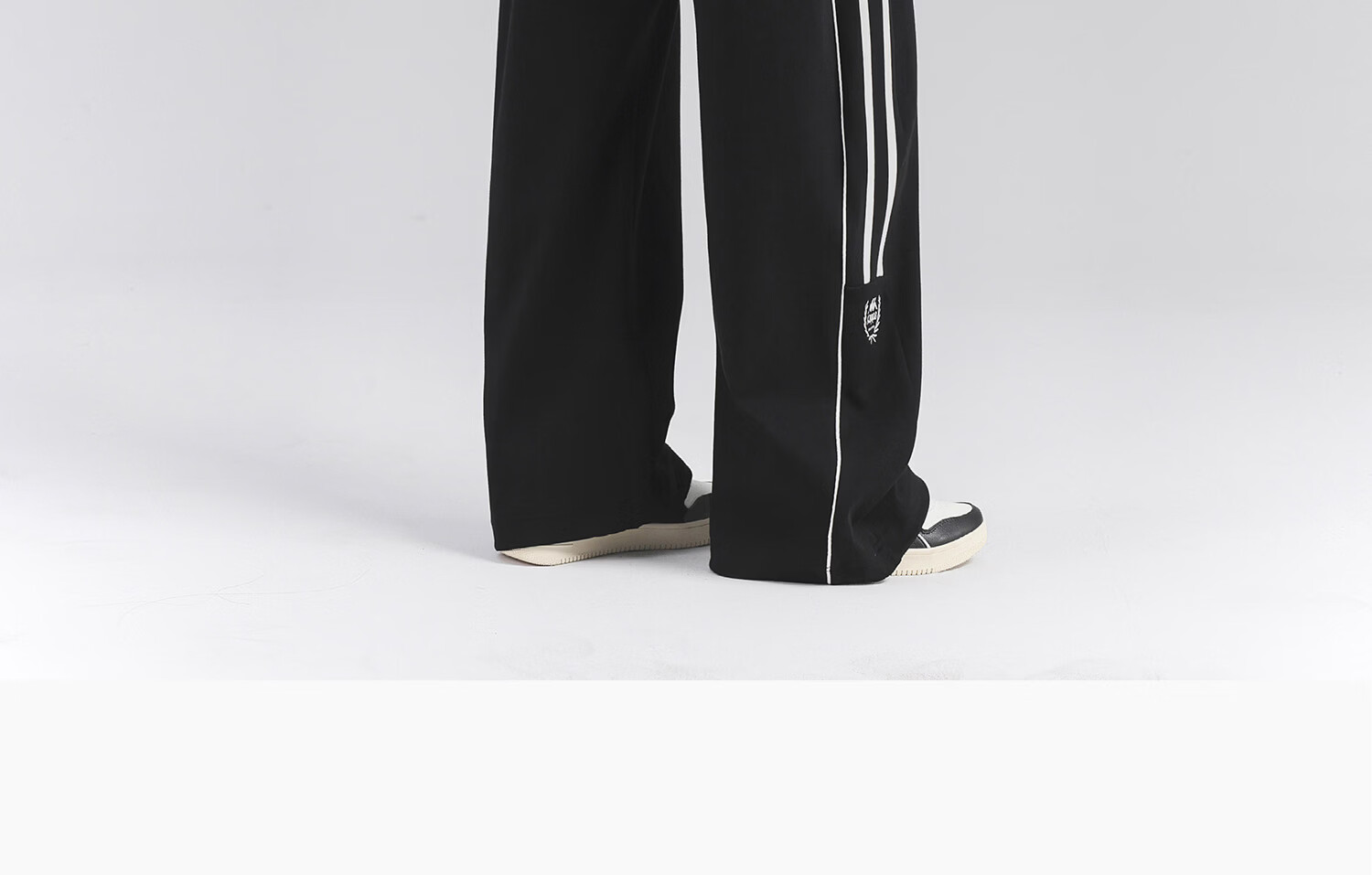 Kappa Women's Back-to-Back Sports Pants Spring New Striped Loose American Straight-Leg Trousers Simple Pants K0G42AK32D 25