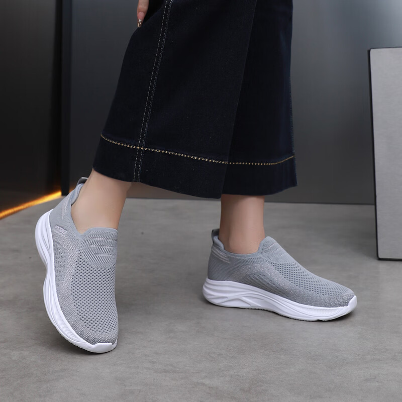 BURUIJING Spring Old Beijing Cloth Shoes Women's Slip-On Casual Shoes Mom Sports Shoes 61153 Gray Size 35 6