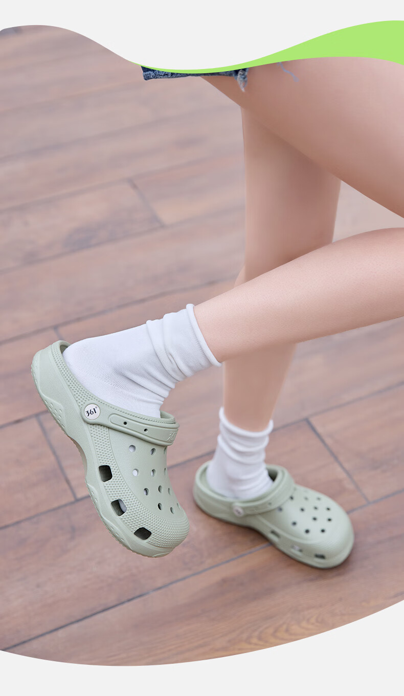 361° Casual Couple Flat Hole Shoes 2026 New Outdoor Wide Fit Casual Versatile Beach Shoes Men's Non-Slip Slippers 12