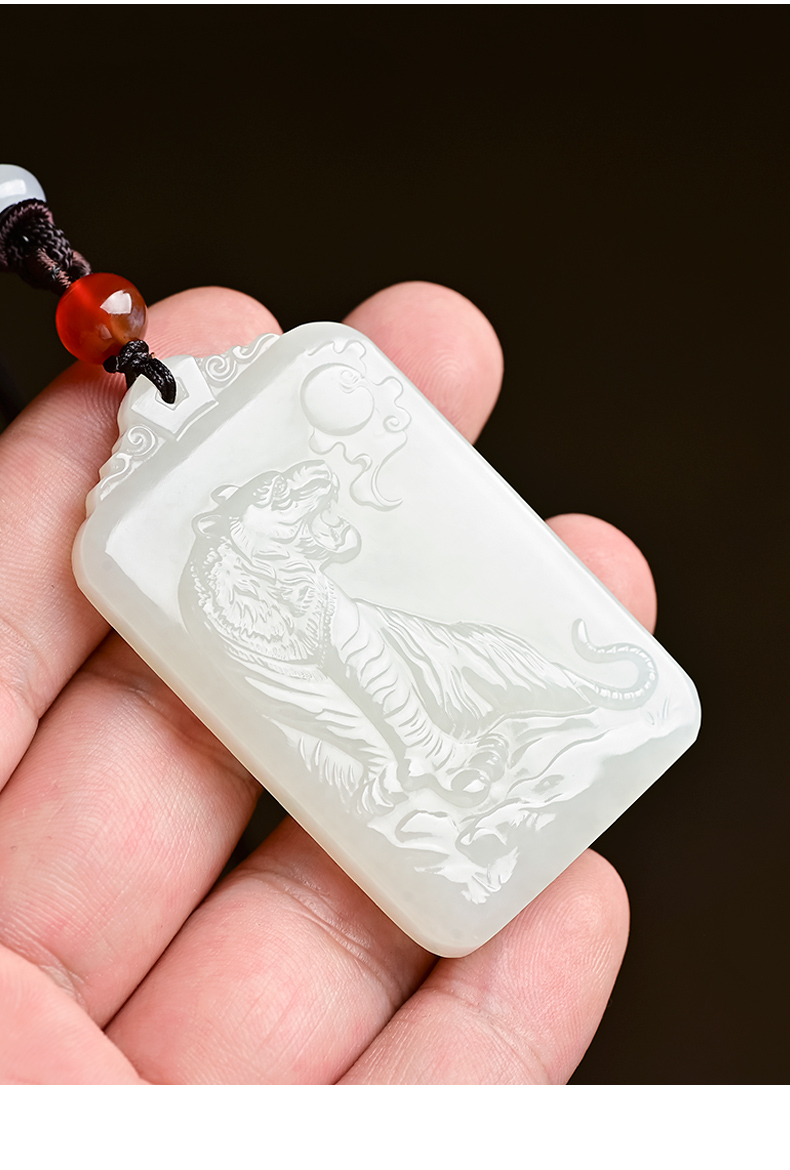 源庆周和田玉吊坠新疆和田玉白玉生肖属虎玉吊坠挂件上山虎玉佩男款