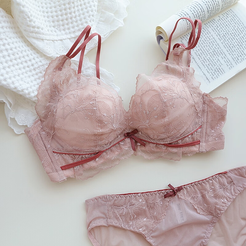 爱丽仙境少女蕾丝内衣乳胶棉软糯肤无钢圈小胸聚拢上托文胸套装 黑色