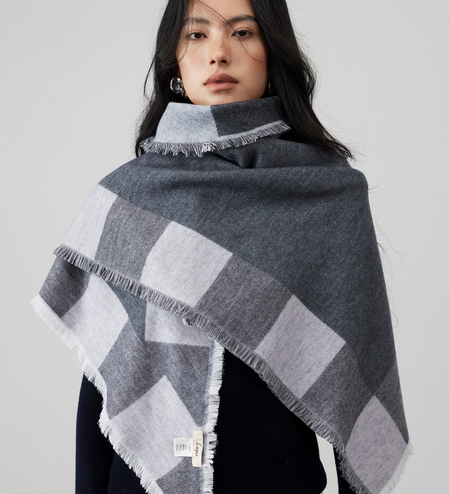 Lagur Blue Moment Tranquil Blue Fine Wool Triangle Scarf and Shawl Dual-Use Warmth Tranquil Blue 41