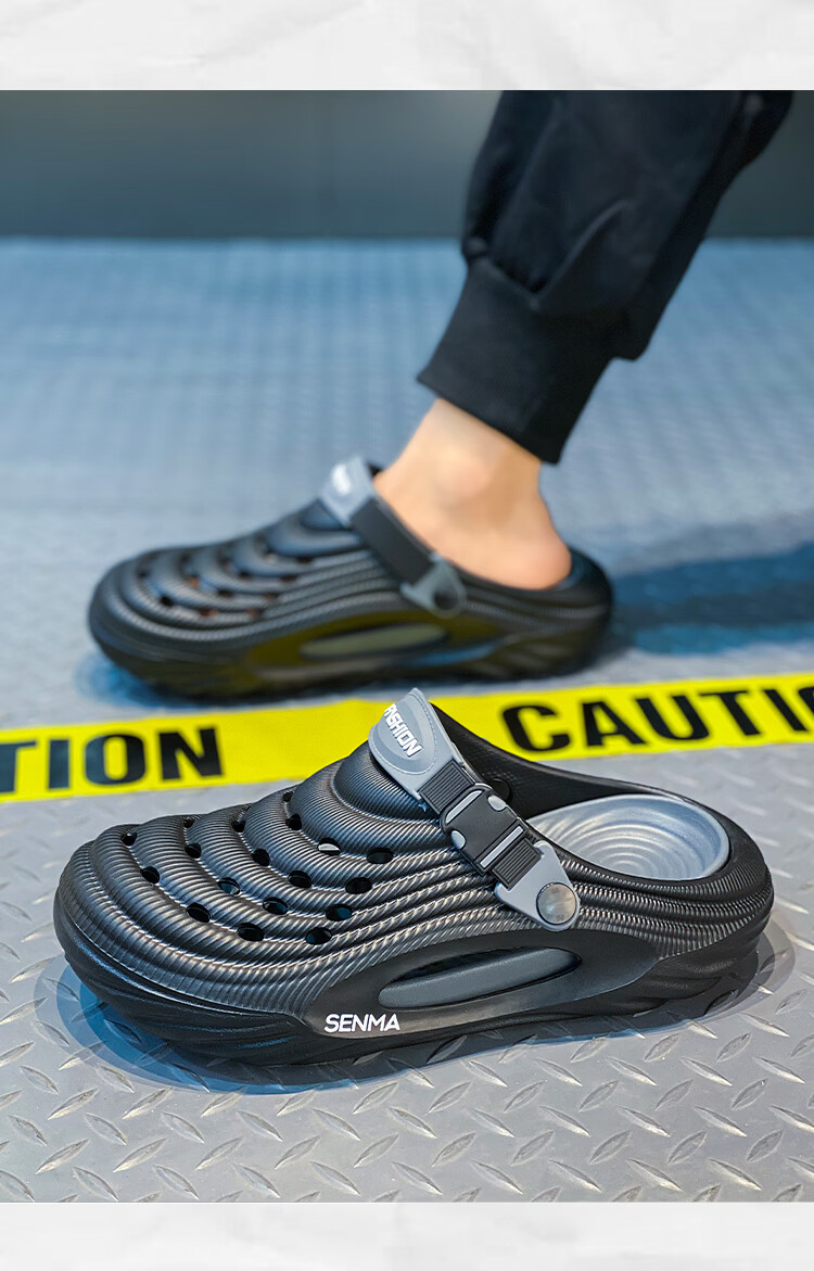 Senma Men's Hole Shoes 2026 New Summer Hot Style Outdoor Non-slip Closed-toe Slippers Dual-use Driving Beach Sandals 8