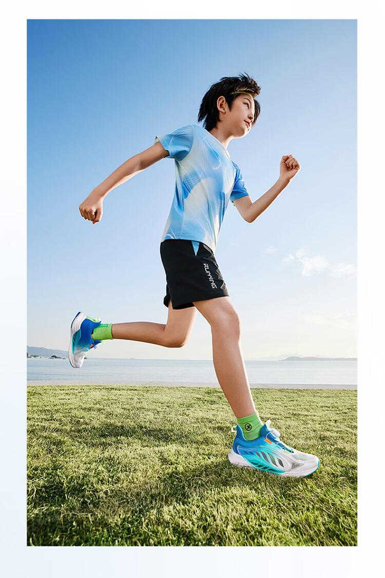 XTEP Kids Hydrogen Wind 8 Protective Running Shoes Boys Breathable Rotary Button Technology Sports Shoes Black/Aurora Green Size 29 4