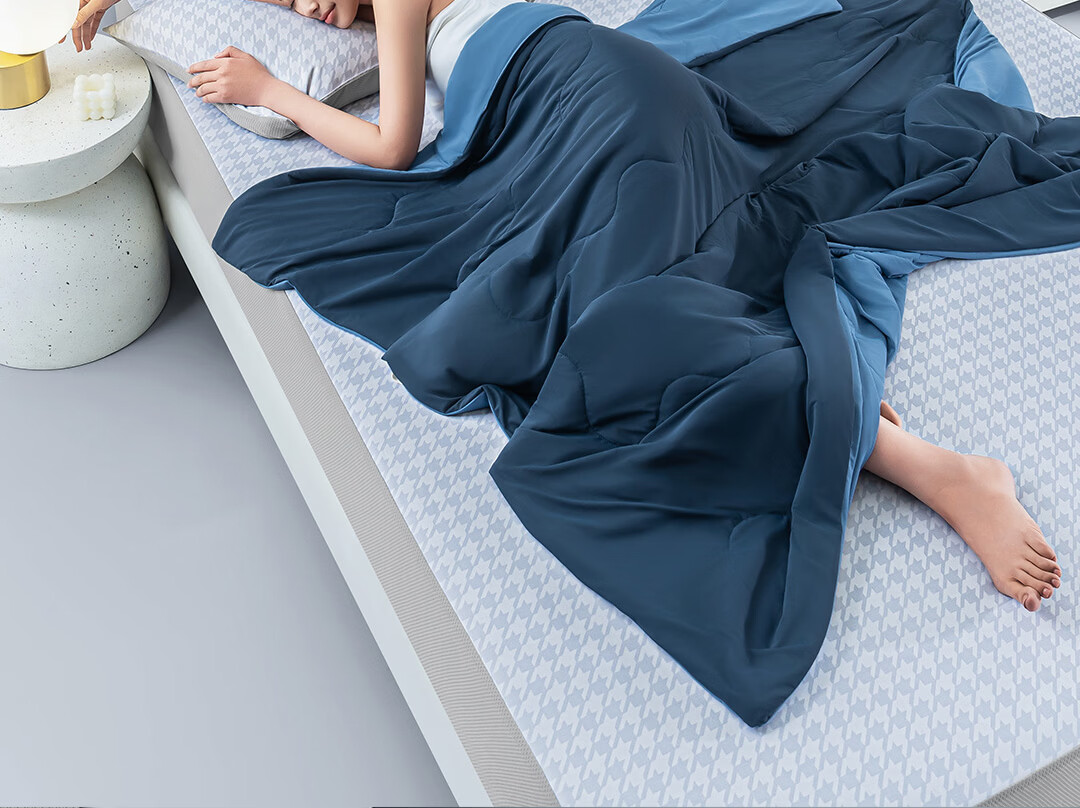Deep Sleep A-Class Cooling Antibacterial Summer Quilt, Jade Smooth Washable Double Air Conditioning Quilt, Plum Blue 180*200cm 19