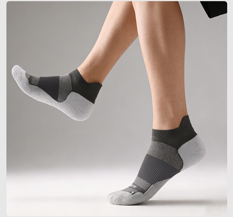 ALPINT MOUNTAIN CoolMax Professional Marathon Running Socks Moisture-Wicking Outdoor Sports Socks Trail Running Men 24