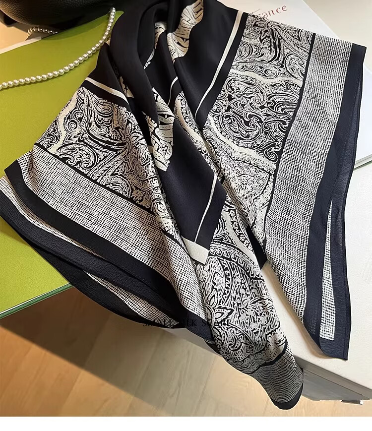 Lagur French Vintage Classic High-End Black and White 100% Mulberry Silk Square Scarf Versatile Neck Scarf for Women 23