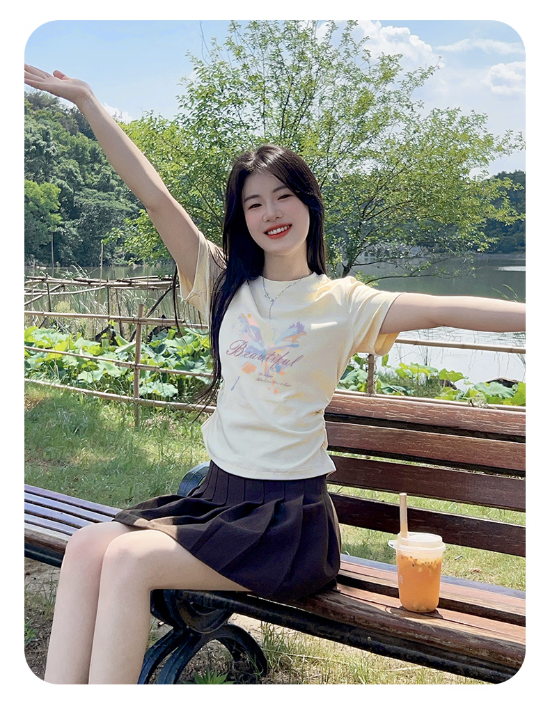 La Chapelle Beige Short Sleeve T-Shirt Women 2026 New Summer Slim Fit Wrinkle Design Cropped Top Tee 13