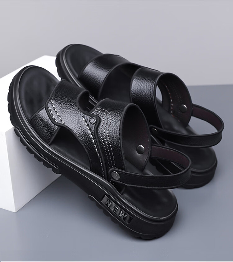 Woodpecker Men's Sandals 2026 New Genuine Leather Thick Sole Beach Shoes Summer Outdoor Non-Slip Wear-Resistant Dual-Purpose Slippers Driving 23