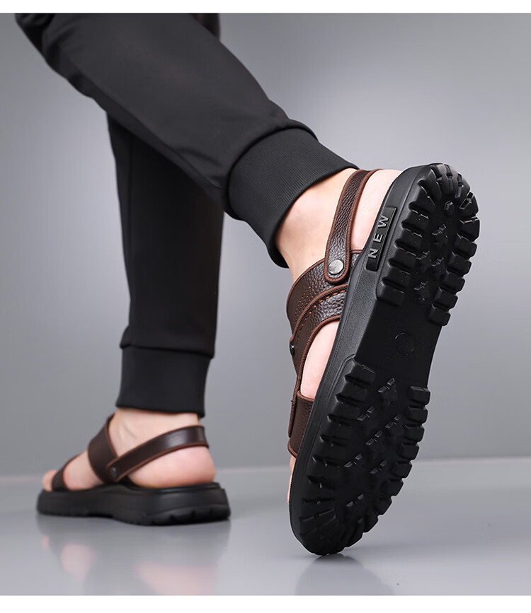 Woodpecker Men's Sandals 2026 New Genuine Leather Thick Sole Beach Shoes Summer Outdoor Non-Slip Wear-Resistant Dual-Purpose Slippers Driving 18