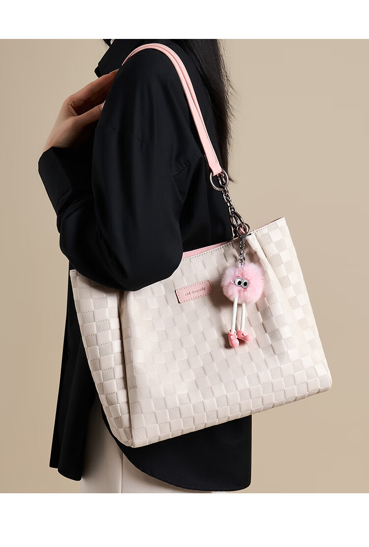 RED DRAGONFLY 2026 New Women's Handbag, Shoulder Bag, Tote Bag, Birthday Gift for Girlfriend, Mother, Or Wife 5