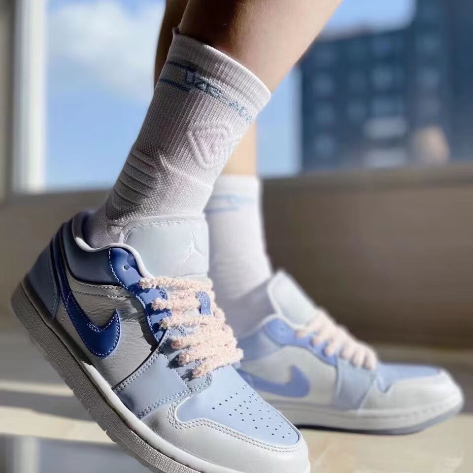 【官方旗舰】ni ke耐 莆田纯原aj1雾霾蓝二次元果冻底绒毛粉低帮篮球