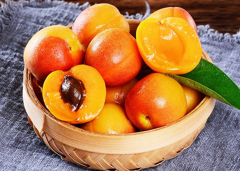 发顺丰新疆小红杏新鲜甜杏新疆当季甜杏子小红杏 3斤【约60-80颗】