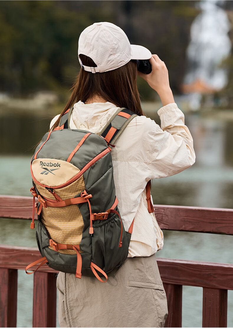 Reebok Lightweight Hiking Backpack for Men And Women, 2026 New Water-Resistant Travel Sports Outdoor Mountaineering Bag Commuter Backpack for Me 26