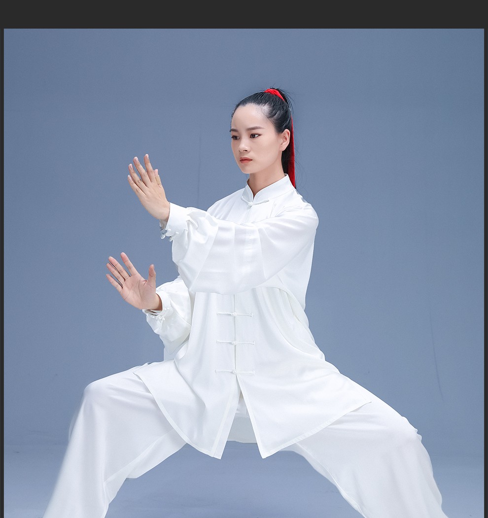 云太极服男女练功服真丝表演服中老年太极拳服装桑蚕丝晨练服丝云白色