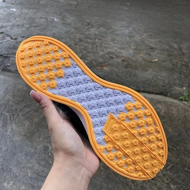 超级飞马情侣款透气舒适运动跑步鞋缓震泡棉中底脚感舒适原盒 飞马36