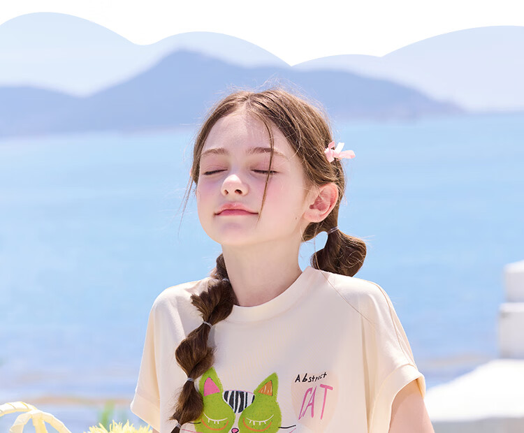 CHANZUIGOU Girls Dopamine Set 2026 Summer New Stylish Kids Short Sleeve Pants Antibacterial Cooling Two-Piece Set 23