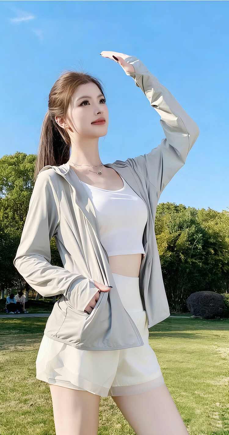 Langsha Women's Summer Sun Protection Jacket Loose Fit Versatile UV Protection Breathable Lightweight Sunscreen Coat 2