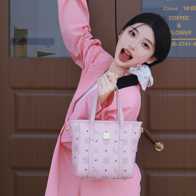 Disney Women's Bag 2026 New Simple Commuter Handheld Basket Crossbody Bag Graduation Birthday Gift for Girlfriend 1