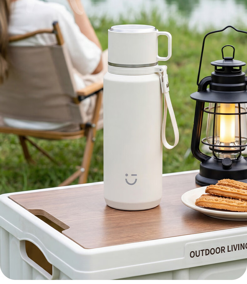 MINISO Insulated Water Bottle for Women Students High-Value 316L Stainless Steel Tea Infuser Portable Large Capacity Water Cup Cloud Mist White 590mL 17