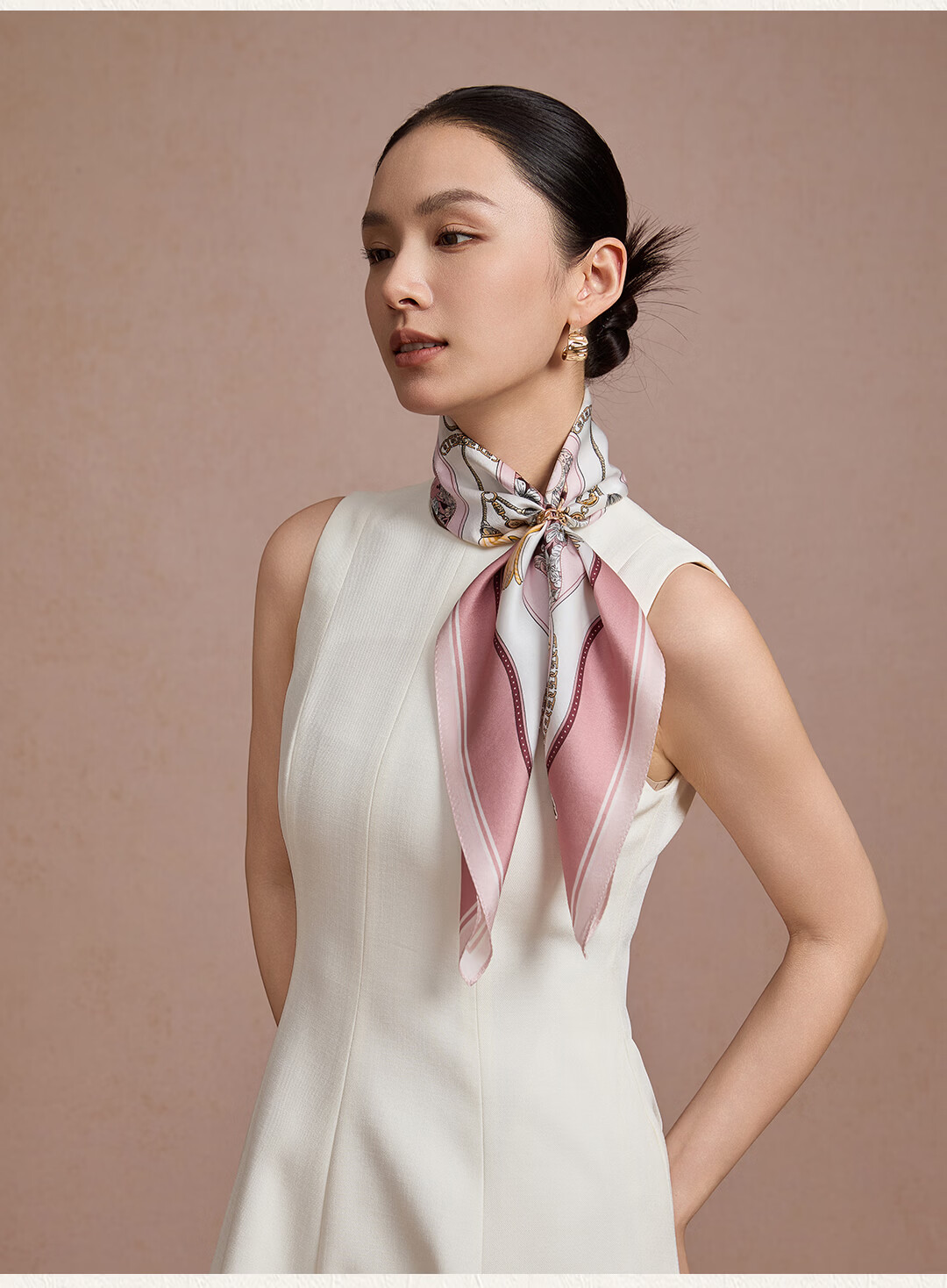 Shanghai Story 100% Mulberry Silk Double-Sided Printed Scarf Square Silk Scarf Gift Box Mother's Day Birthday Gift for Mom Shawl Women 5