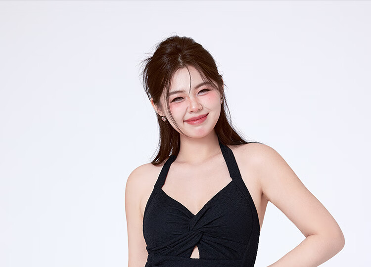 Agliondy Plus Size Women's One-Piece Swimsuit Waist-Slimming Figure-Flattering Classic Black M 2