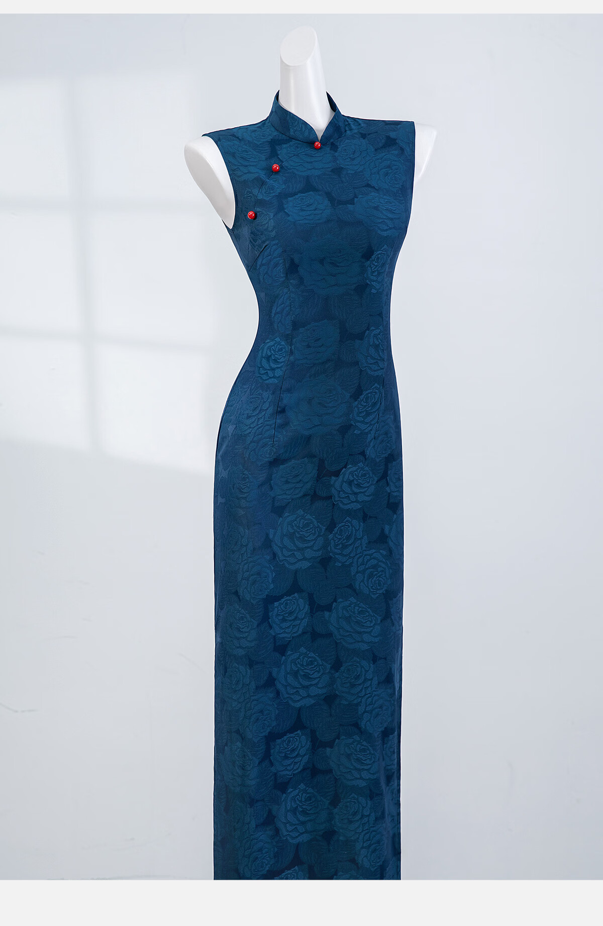 Cypress New Chinese Style Slim Qipao Women's 2026 Summer New Retro Slim Fit Elegant Long Dress 2