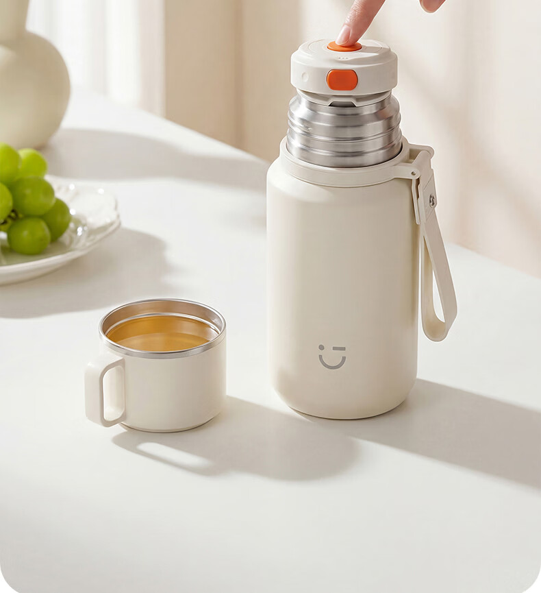 MINISO Insulated Water Bottle for Women Students High-Value 316L Stainless Steel Tea Infuser Portable Large Capacity Water Cup Cloud Mist White 590mL 7
