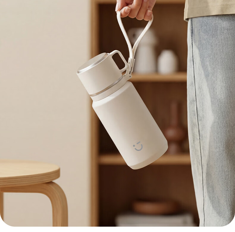 MINISO Insulated Water Bottle for Women Students High-Value 316L Stainless Steel Tea Infuser Portable Large Capacity Water Cup Cloud Mist White 590mL 13