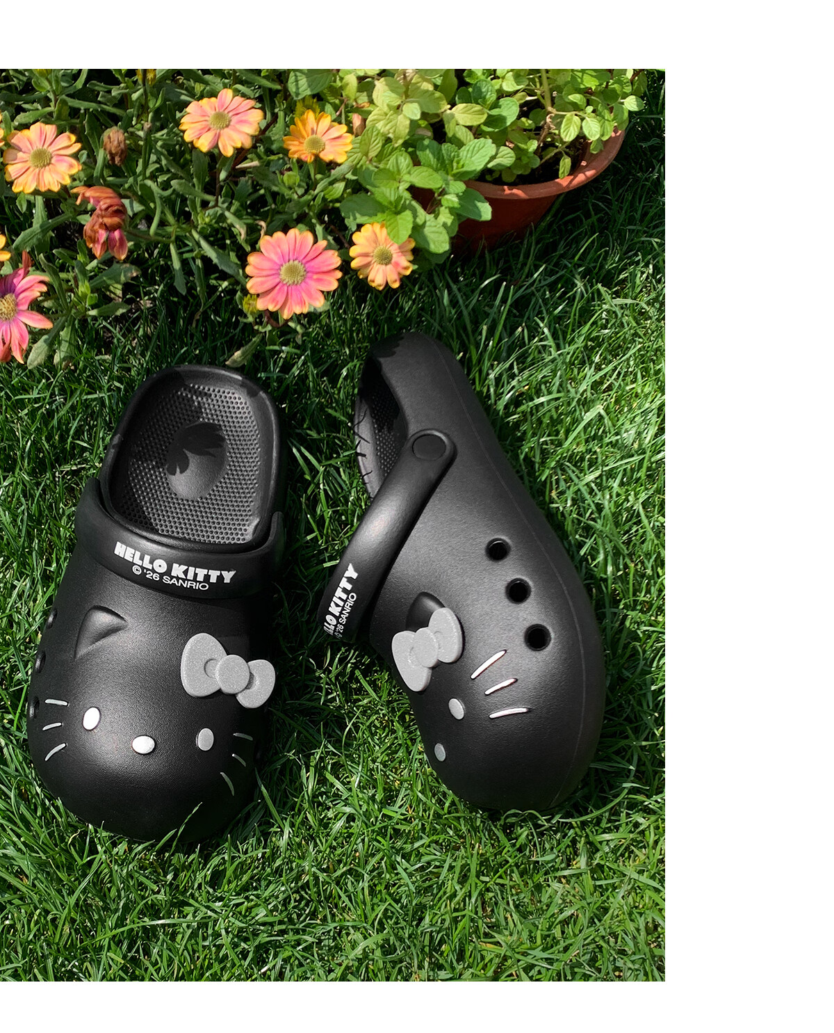 Runrou Women's Summer 2026 New Hello Kitty Thick Sole Height Increasing Outdoor Beach Shoes Non-slip Closed Toe Sandals 8