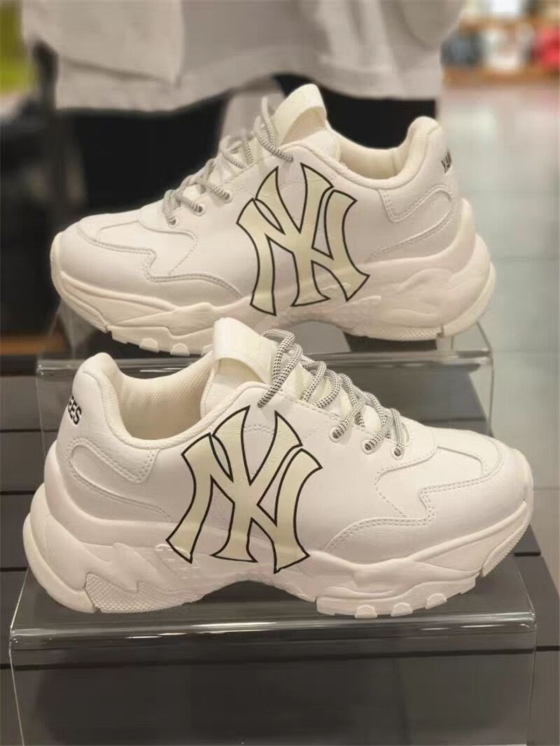 官方 韩国ny老爹鞋女2022新款米奇网红同款复古情侣la鞋子镭射小白鞋