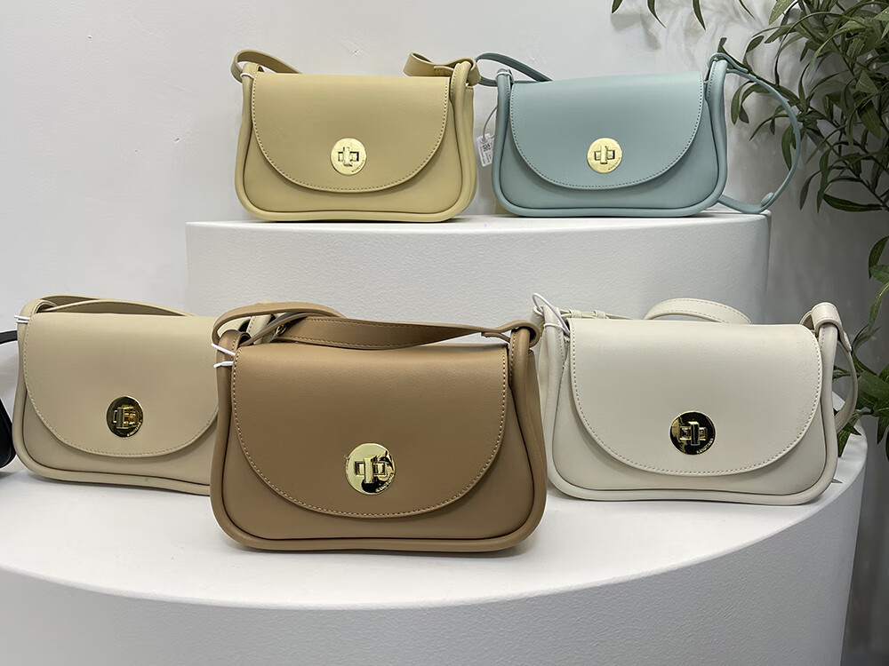 康泰娜女包2022春夏新款小众设计高级感牛皮百搭时尚小方包斜挎包