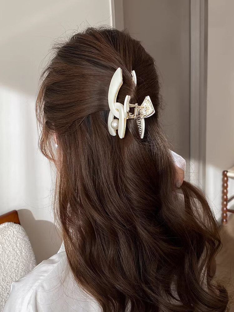 Jinglei Butterfly Bow Half-Up Hair Claw Clip for Women 2026 New Elegant Small Hair Clip Shark Clip for Thin Hair 6