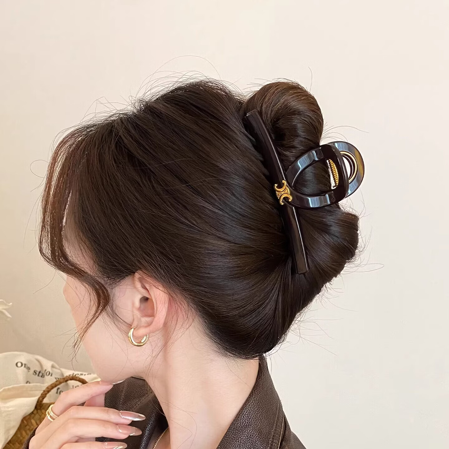 Jinglei Elegant Black Bow Large Hair Clip Women French Luxury Shark Clip Fashion Updo Hair Clamp 4