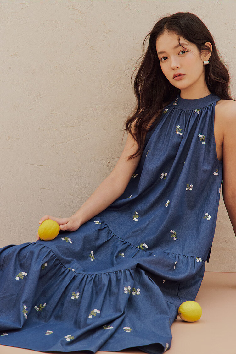 INMAN Floral Embroidered Halter Neck Sleeveless Dress Summer 2026 Women's Long Dress Deep Blue S 15