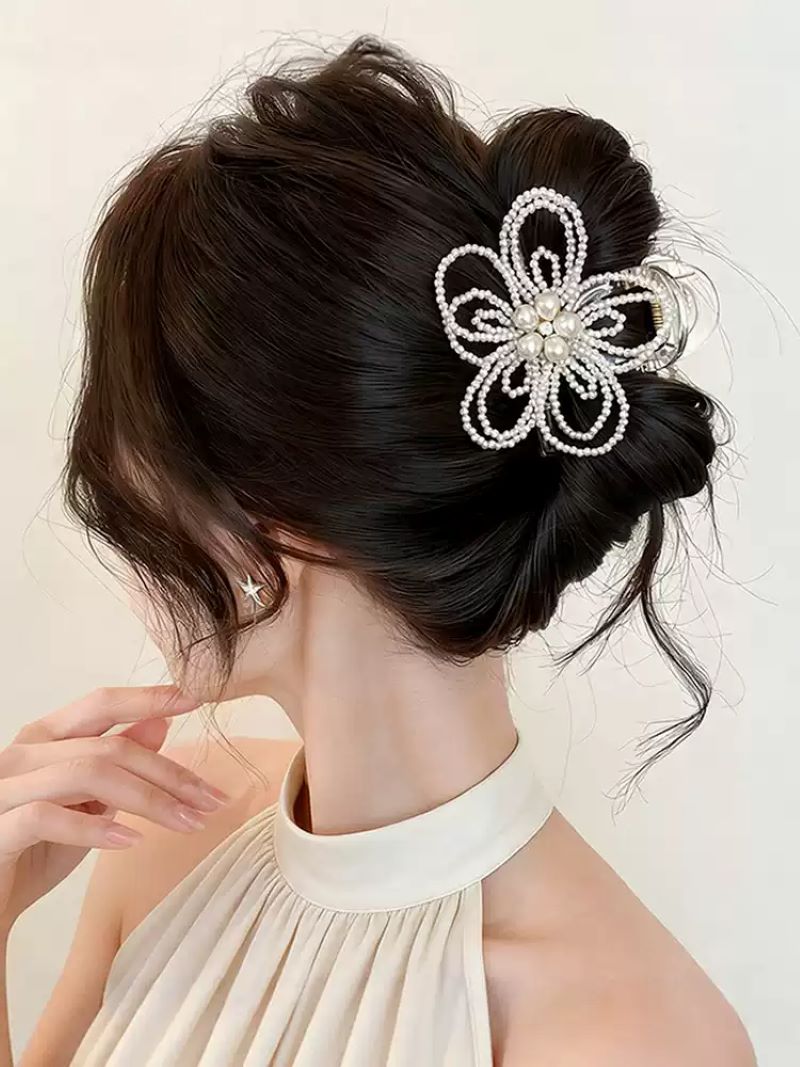 Idaer Pearl Flower Hair Claw Clip for Women Back of Head Shark Clip 2026 New Elegant Hairpin Birthday Gift for Girlfriend 3