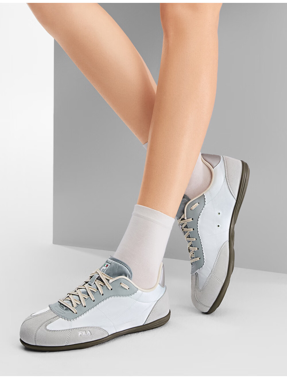FILA Official Han So-hee Style Water Dance Shoes 1S Women's German Training Shoes 2026 Thin Sole Casual Sports Shoes 31