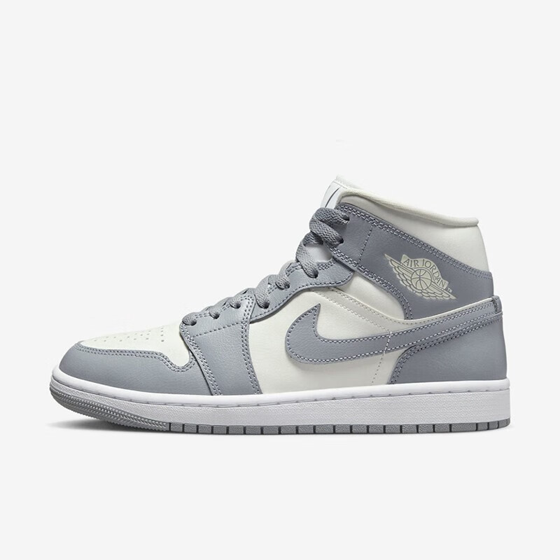 耐克(nike)女鞋aj1 mid aj1 gs 轻便舒适潮流时尚篮球鞋 dq5092 dq
