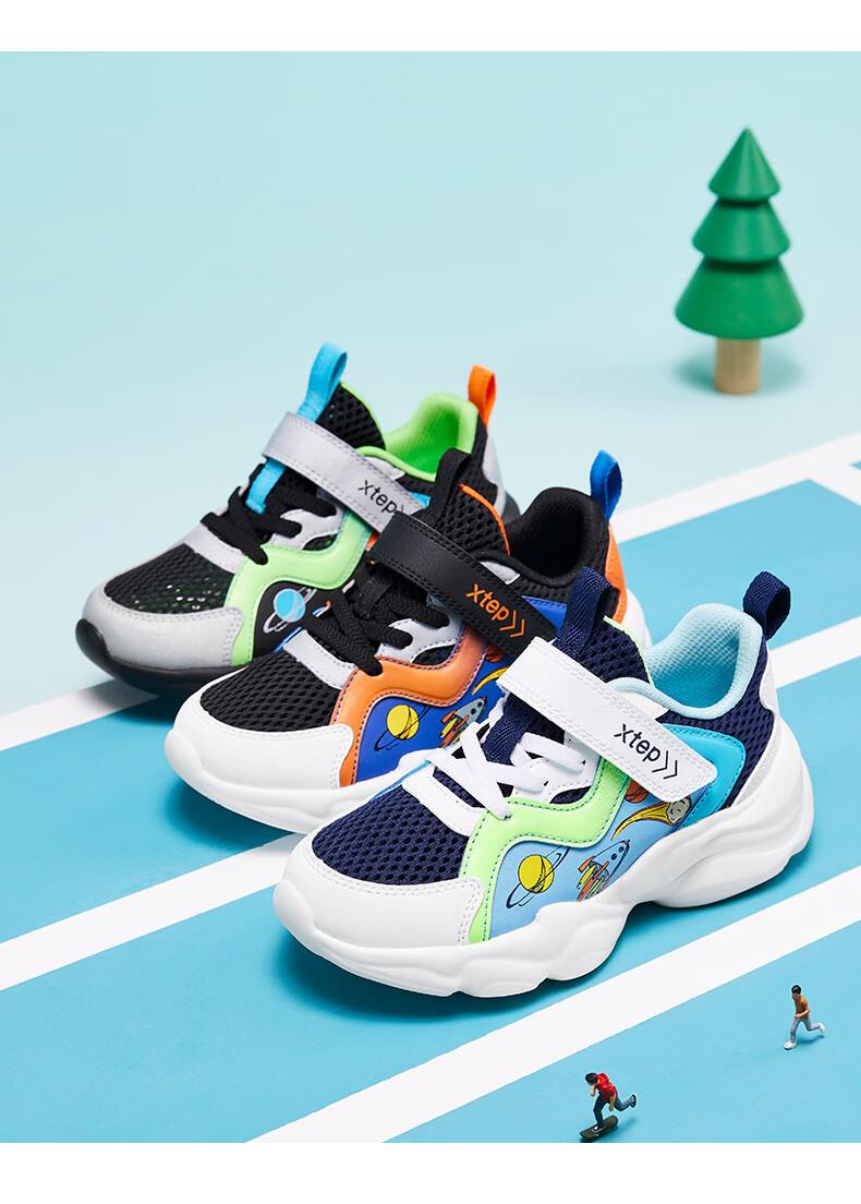 XTEP Kids Mesh Cartoon Element Sports Shoes Non-Slip Sole Boys Casual Shoes Deep Blue/Classic White Size 28 11